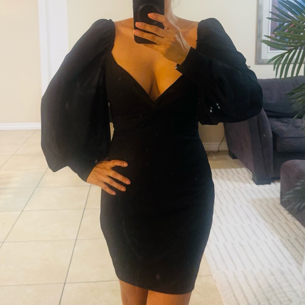 Badgley Mischka black dress new size 4
